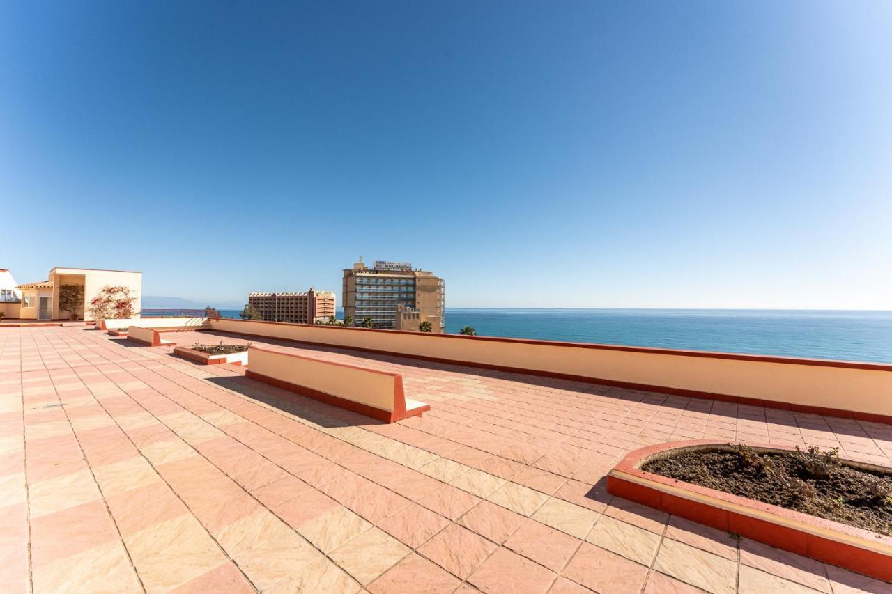 Apartamento Benalmadena Beachfront Retreat Big Balcony And City Sea Views Exterior foto